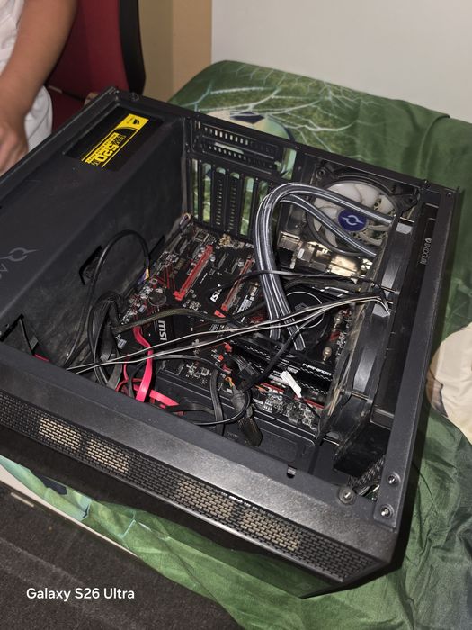 Unitate  pc gaming  32gb ddr4 rtx 4060 ryzen 7