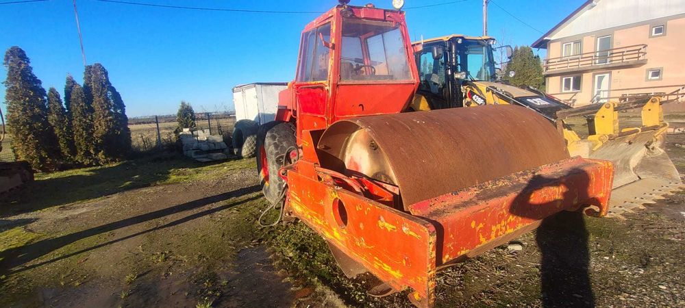 Vând/Dezmembrez utilaje de construcții!