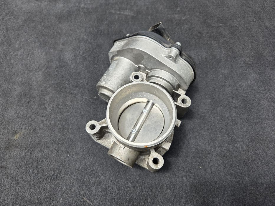 Дроселова клапа Ford Форд 1.8 / 2.0 Бензин