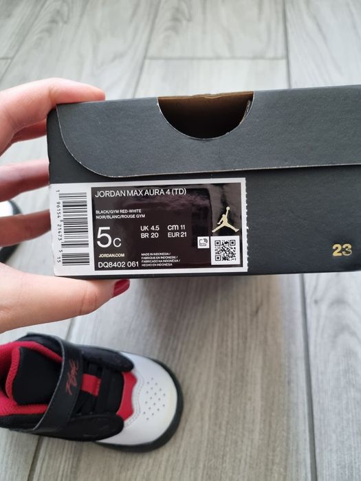 Jordan max aura 4 [21]