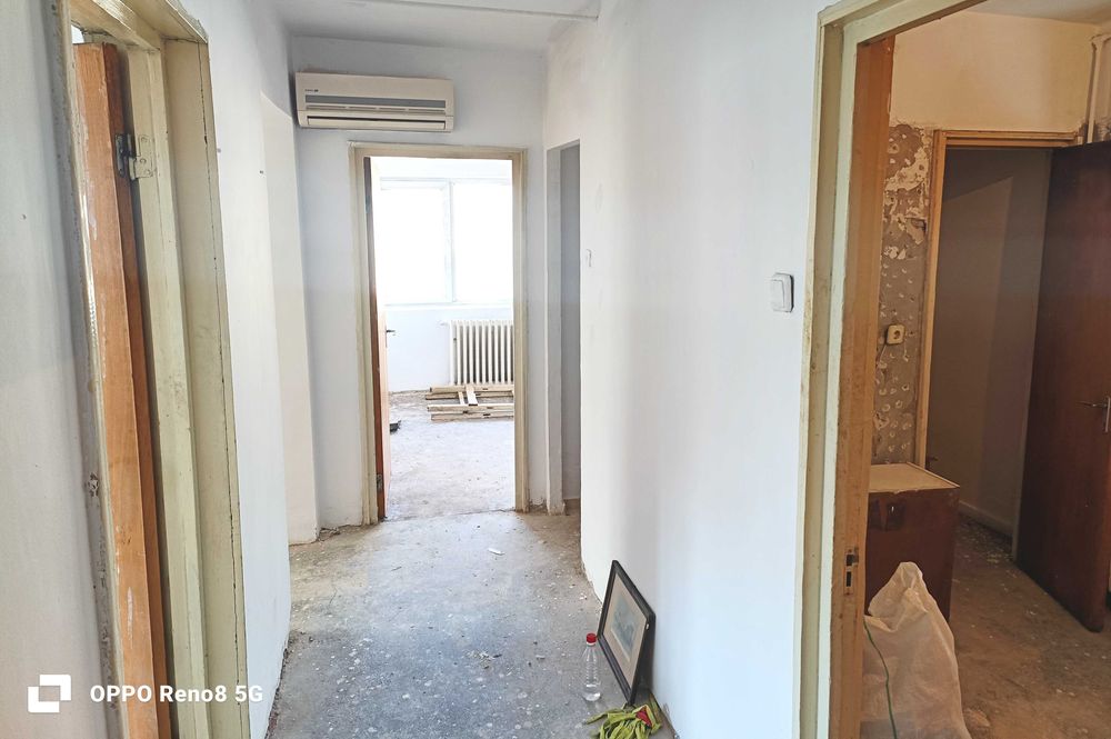 Vanzare apartament 3 camere Titulescu intre Basarab si Banu Manta