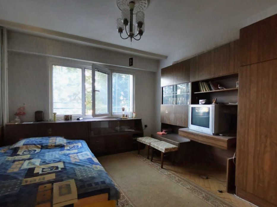 Продава се Тристаен апартамент в Русе, Родина 2 - 84 кв.м за 1014 €/кв.м - Снимка #5