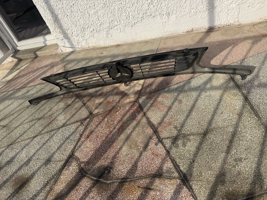 Оригинална решетка маска Мерцедес Вито Mercedes Vito W638