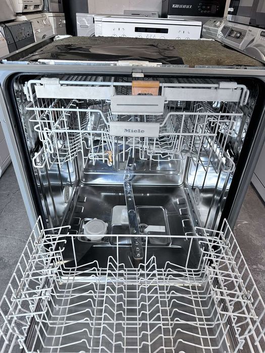 Съдомиялна +гаранция 1 година. MIELE 60 см, за вграждане . Безплатна доставка за София