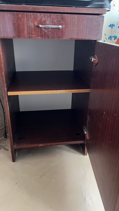 Продам шкаф советский