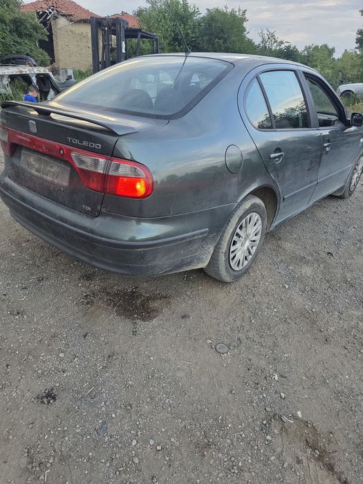 Seat Toledo 1.9 90 коня седан