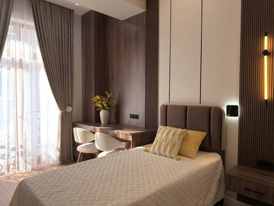 Сдам СРОЧНО  роскошную 3х ком кв-ру в ЖК NRG Oybek ор-р метро Айбек Р5