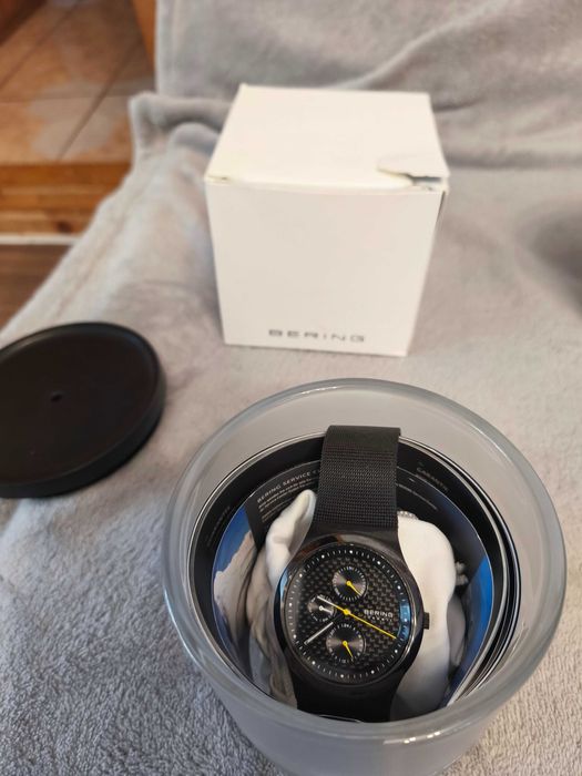 Vând două ceasuri originale BERING – modele 51640-227 și 32139-222