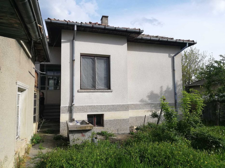 Продава се Къща в с. Ковачевец, Област Търговище - 1000 кв.м за 34 €/кв.м - Снимка #2