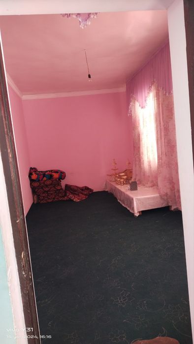 Qashqadaryo viloyati Qarshi shaharda 6 soʻtiq uy sotiladi