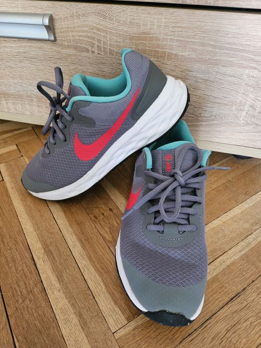 Оригинални маратонки 30 лв.