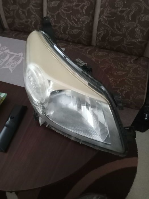 Фарове за Тойота Урбан Крузер