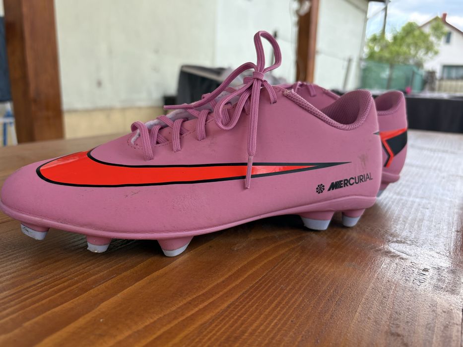 Vand ghete de footbal pentru teren mare
