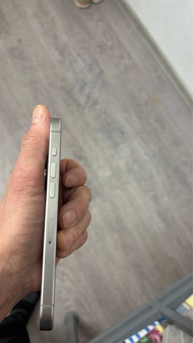 продам Iphone 15 pro 128