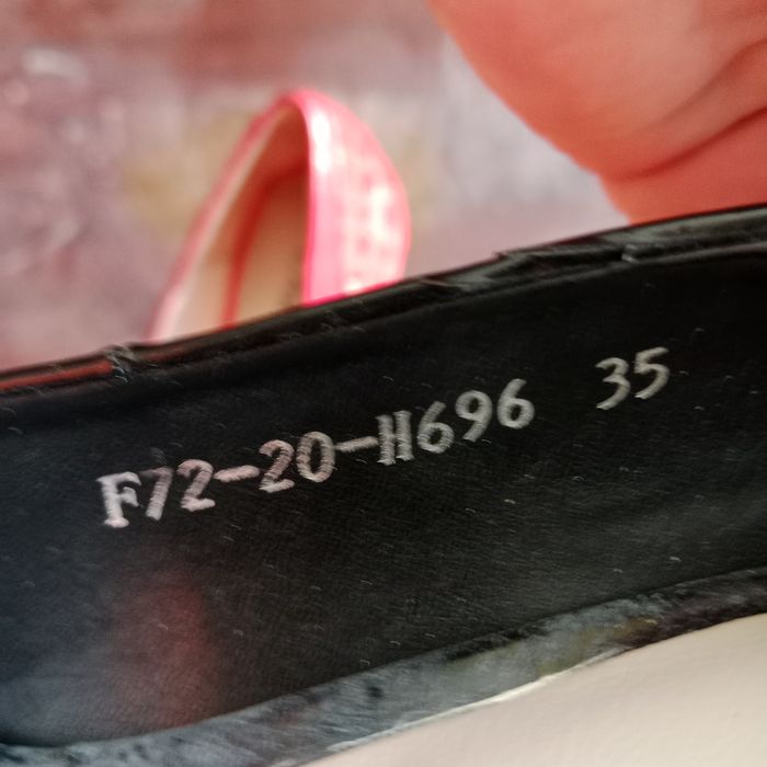 Продам туфли маленький размер