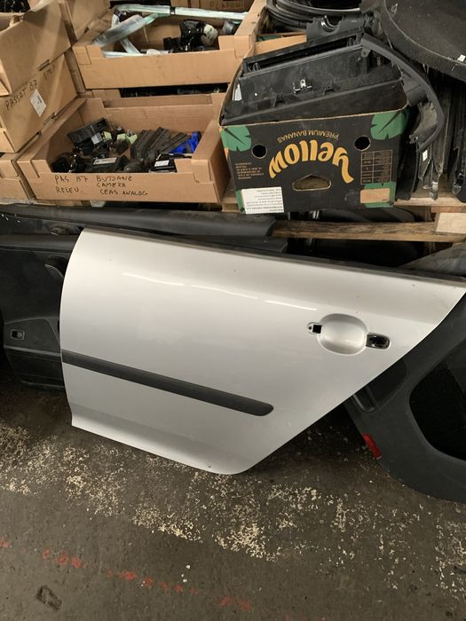 Usa golf 5 ?Fete de usi