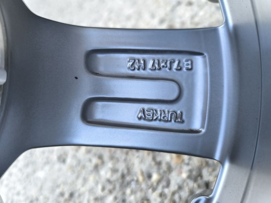 Style 875 17 цола джанти с гуми за BMW X1 U11 U12 и X2 U10