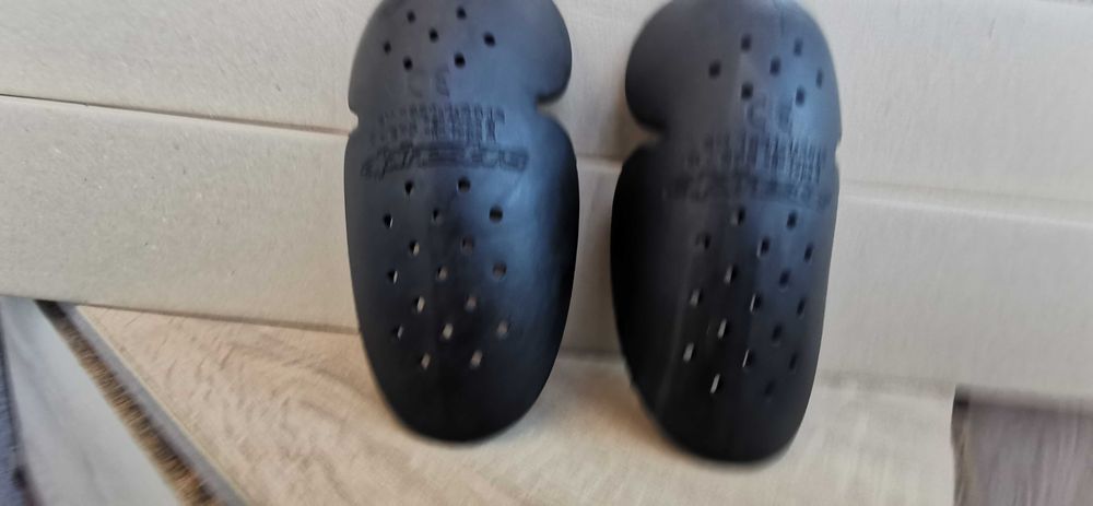 Protectii genunchi, umeri si coate