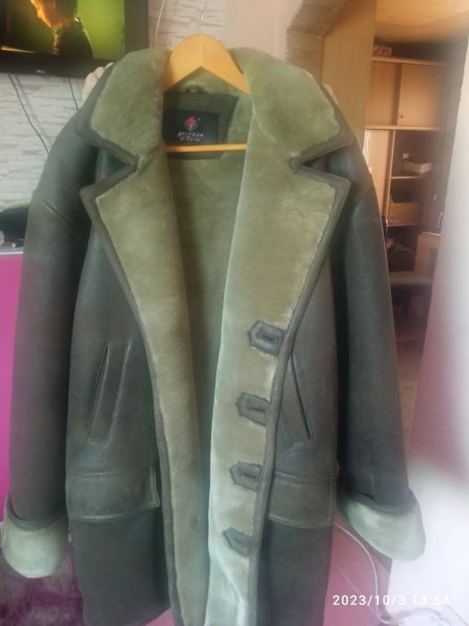 Продам дубленку великан 70 р.