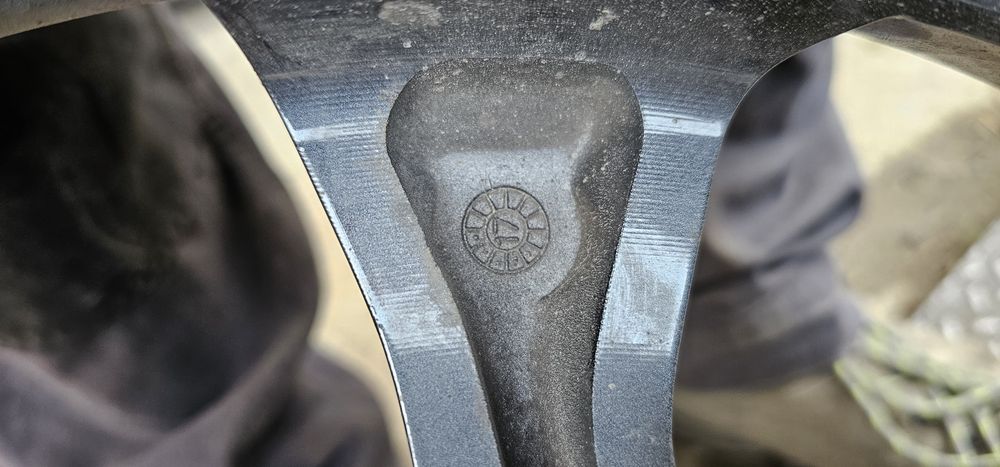 19" Оригинален комплект джанти + зимни гуми (4 бр.)за RENAULT KOLEOS 2