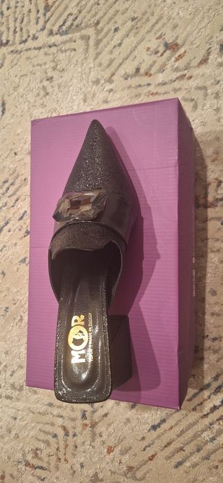 Продам красивие туфли