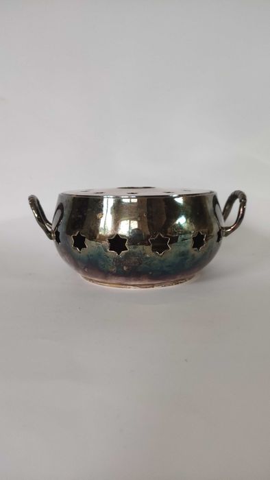 Посребрен комплект 2 плата+съд за подгряване