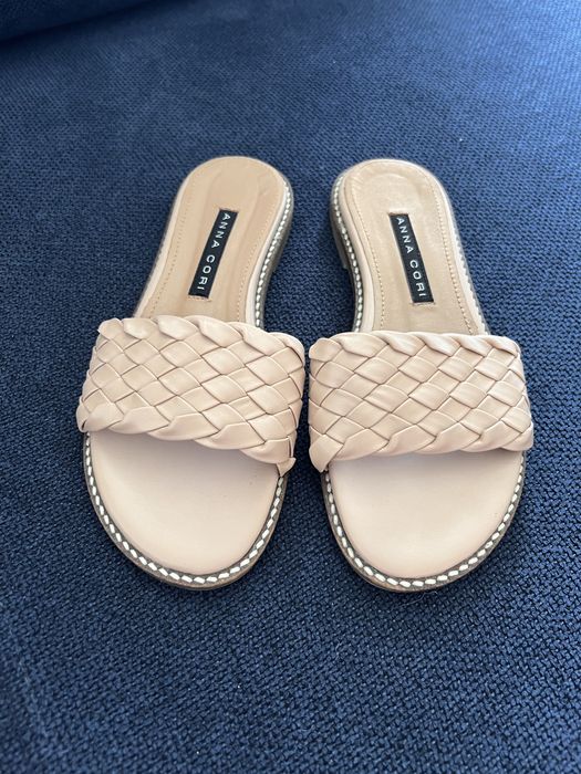 Papuci piele marime 36