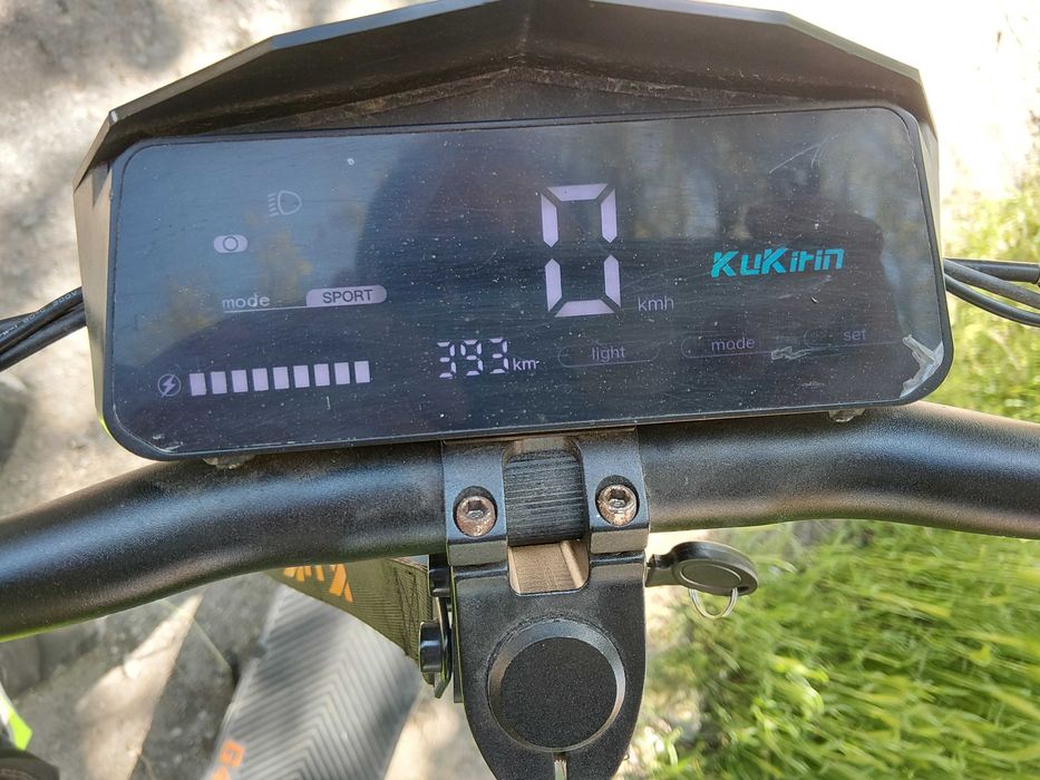 Kukirin g4 електрическа тротинетка