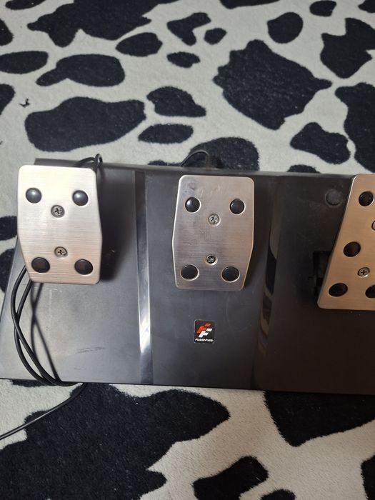 Schimb  volan gaming sau vand