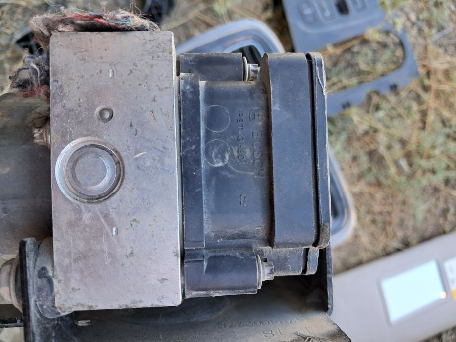 Продам запчасти рено лога 2 2014 года.