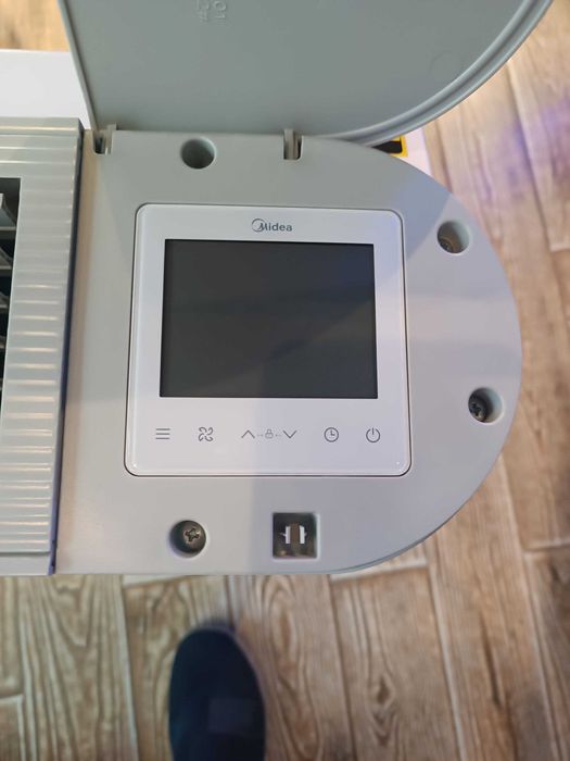 Напольный фанкойл Midea MKH2-150-R4