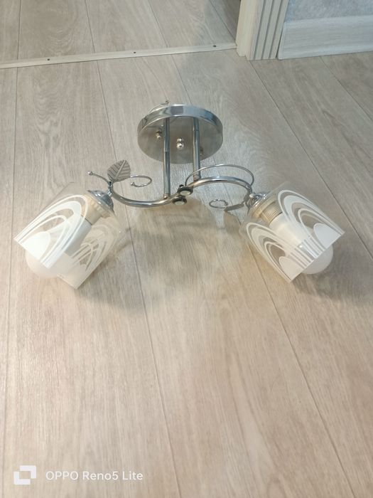 Продается люстры