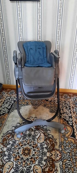 Продам детский кресло для  кормления