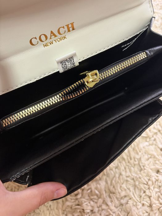Geanta alba coach