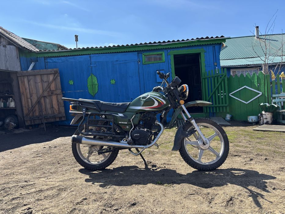 Продам мотоцикл 200 куб