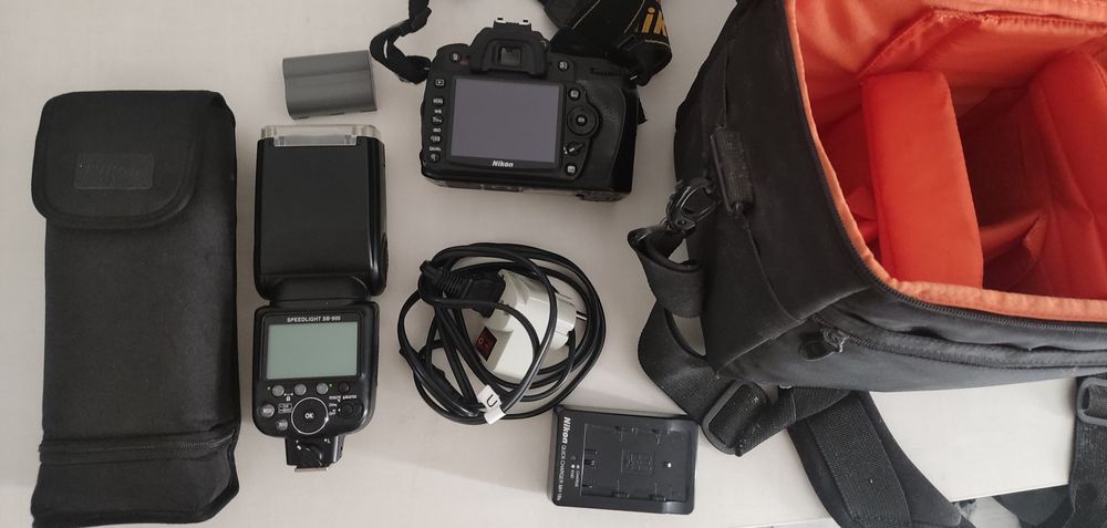 Продам nikon d90 без объектива
