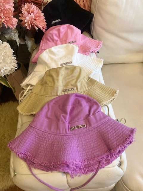 шапка JACQUEMUS Le Bob Artichaut bucket hat