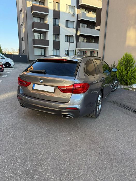 BMW Seria 5•M Pachet•2.0 190 CP•Panoramic•Camere 360•Full Led•HUD