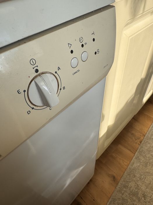 Продам посудомоечную машину в рабочем