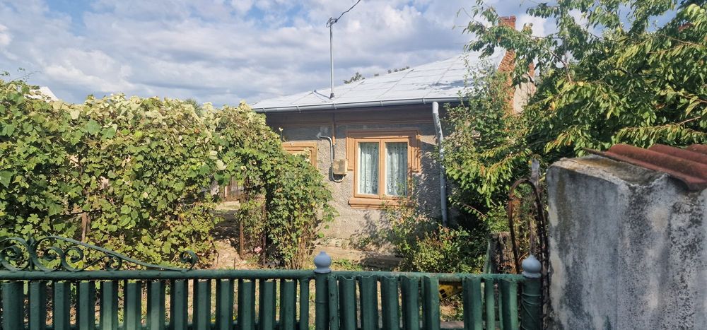 Casa 3 camere cu 1015m² teren