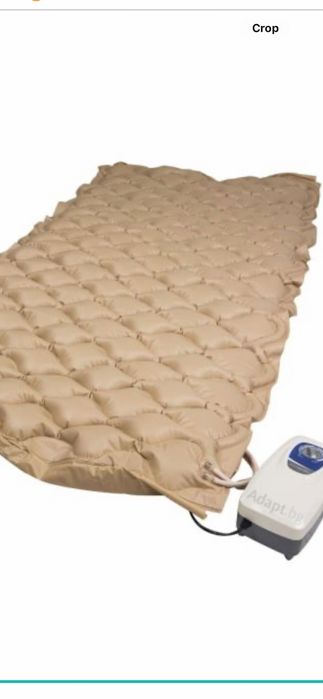 Инвалидна количка, тоалетен стол за баня с колелца.Проходилка и дюшек