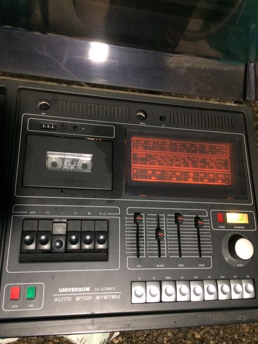 Universum pick-up radio casetofon