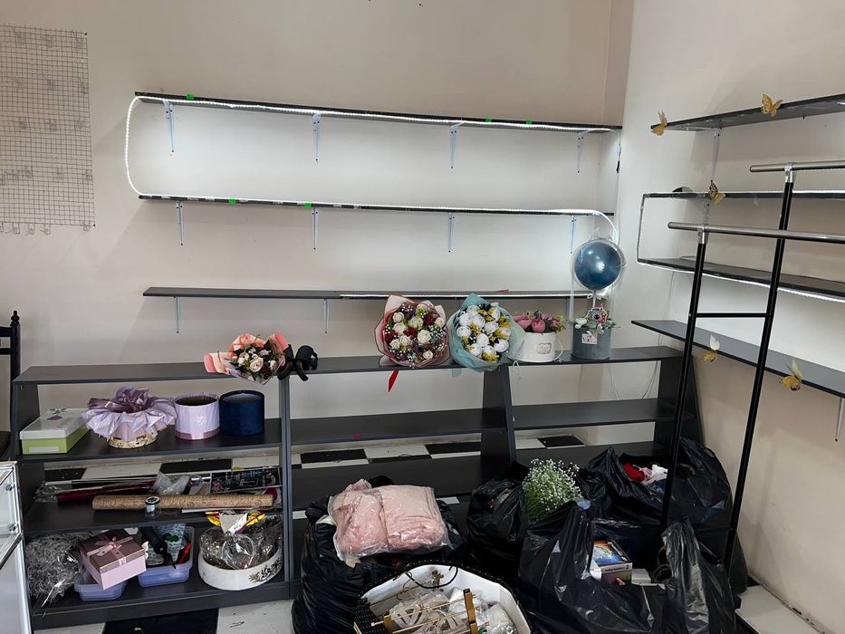 Vitrinn Витрина 4метир 8та полка 3та 1 меирдан витрина янги 2200,000