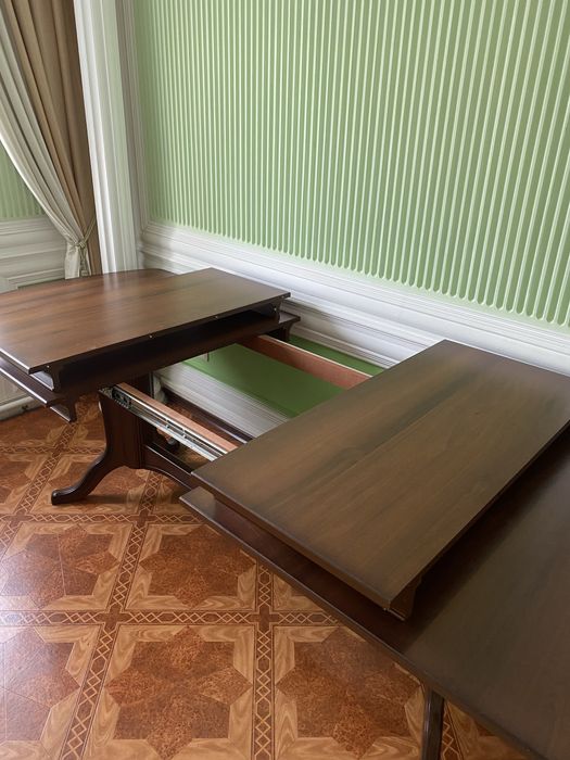 Стол для гостиной, раздвижной