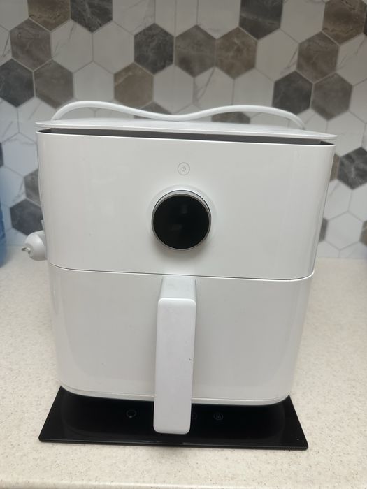 Продаю аэрогриль Xiaomi Smart Air Fryer BHR7358EU 6.5 л
