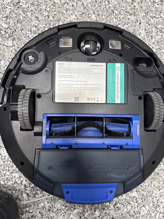 Aspirator robot cu statie Eufy G40 Hybrid+