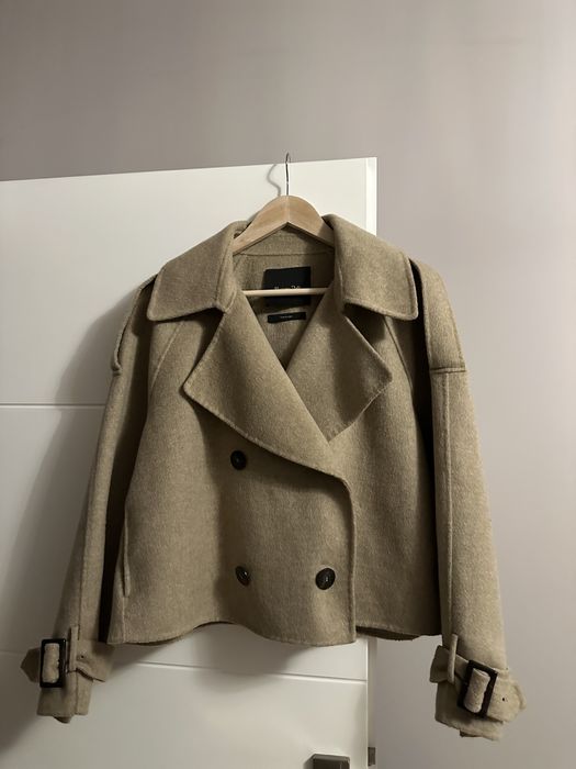 Вълнено късо палто MASSIMO DUTTI