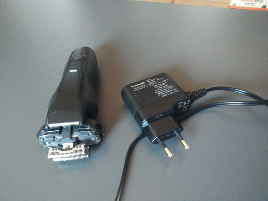 Самобръсначка Panasonic ES-RT37-K503