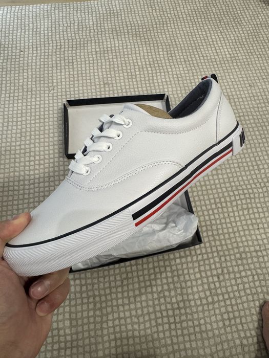 Кроссовки Tommy Hilfiger 43,5 размера