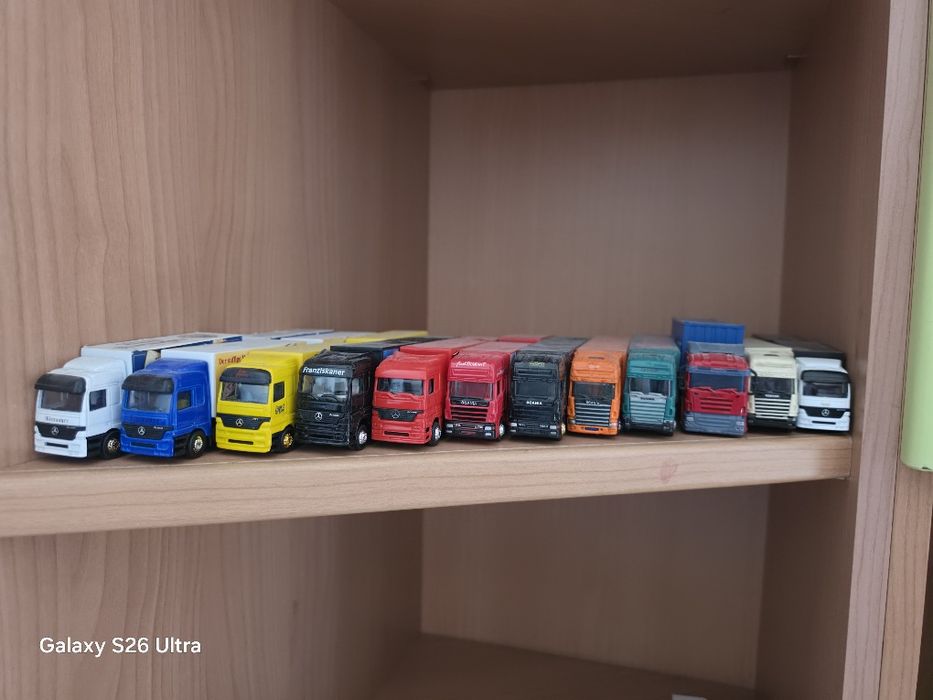 Продавам лот от играчки